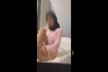 Ngoại tình với em đồng nghiệp